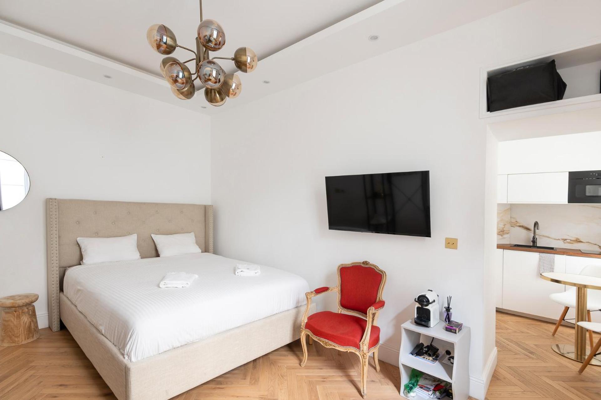 Paris Eiffel Apartment Bagian luar foto