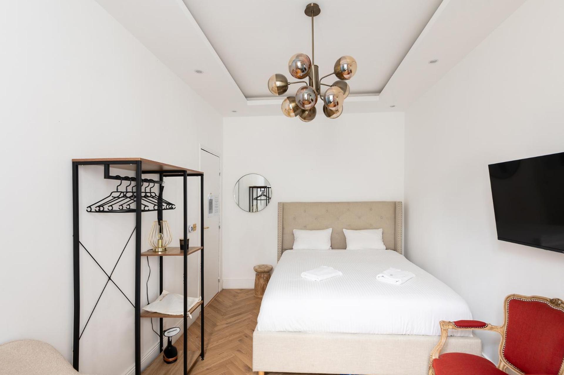 Paris Eiffel Apartment Bagian luar foto